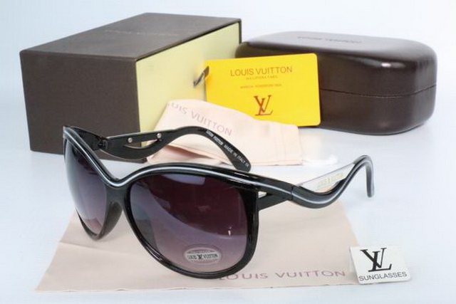 Iv Boutique Sunglasses 013